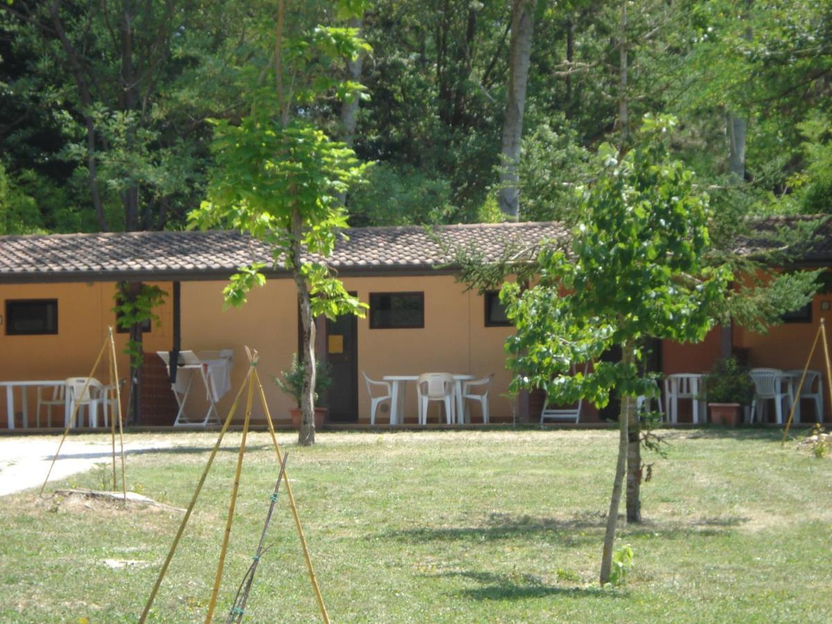 Rio Verde Camping Villaggio Costacciaro Esterno foto