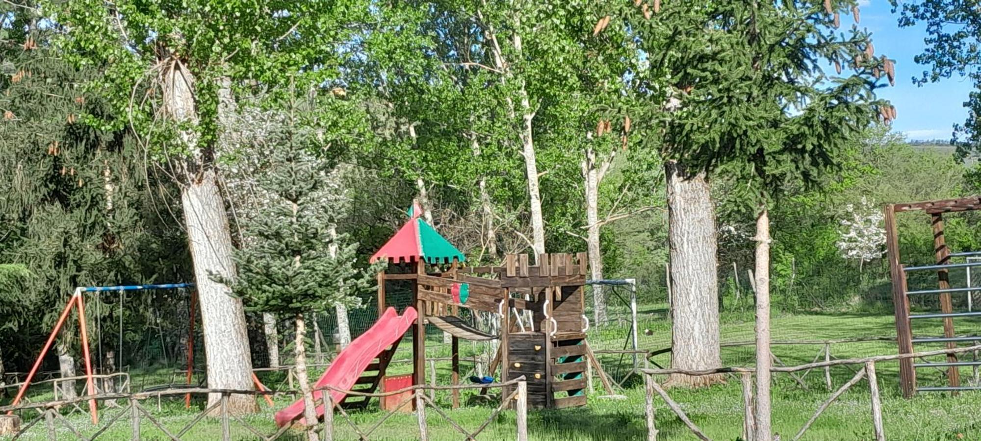 Rio Verde Camping Villaggio Costacciaro Esterno foto