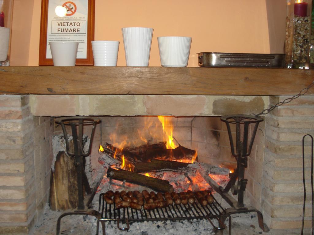 Rio Verde Camping Villaggio Costacciaro Esterno foto